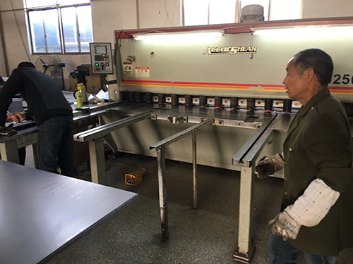 爱克数控剪板机